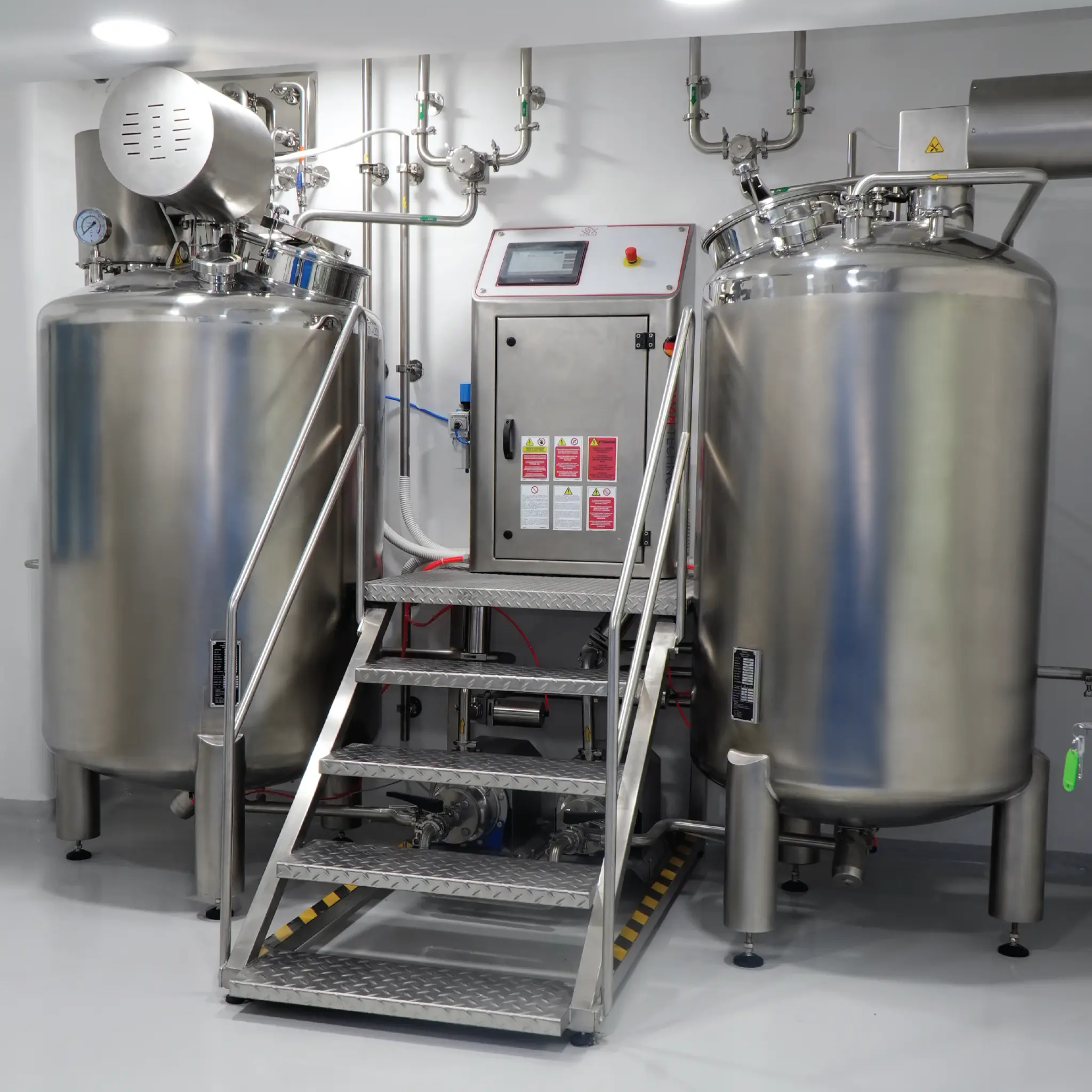 syrup-suspensions-production-line-cgmp.webp Syrup and suspensions production line cGMP for pharmaceutical liquid manufacturing and filling